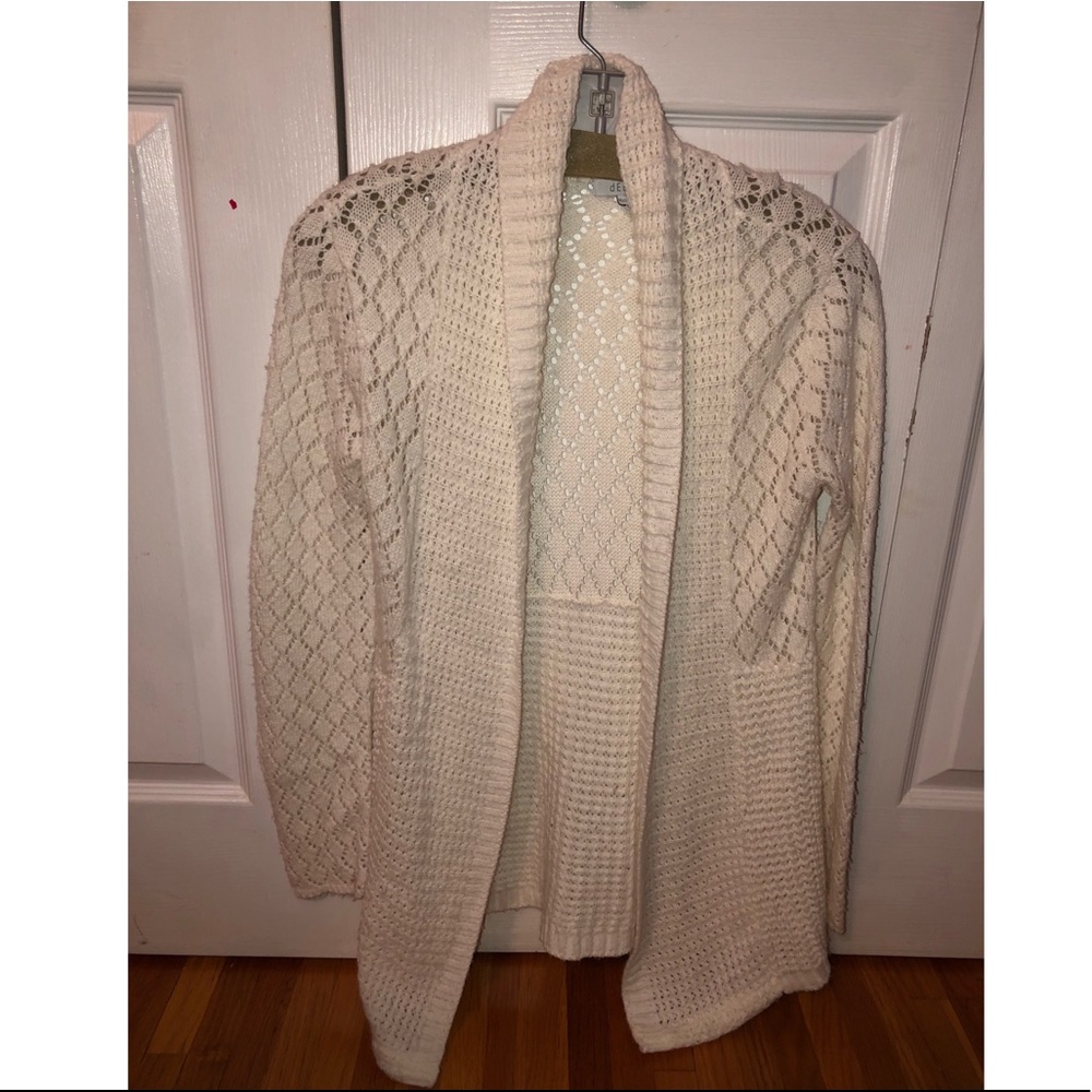 White knit cardigan